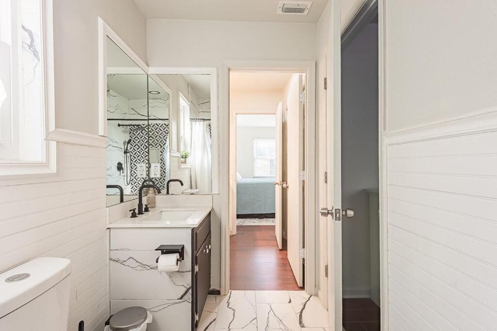 Cozy Townhome Retreat With King Bed Near I-10, Capitol, Fsu & Famu تلاهاسي المظهر الخارجي الصورة