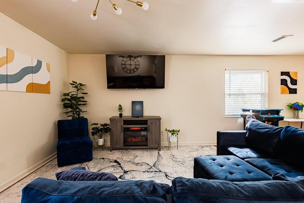 Cozy Townhome Retreat With King Bed Near I-10, Capitol, Fsu & Famu تلاهاسي المظهر الخارجي الصورة